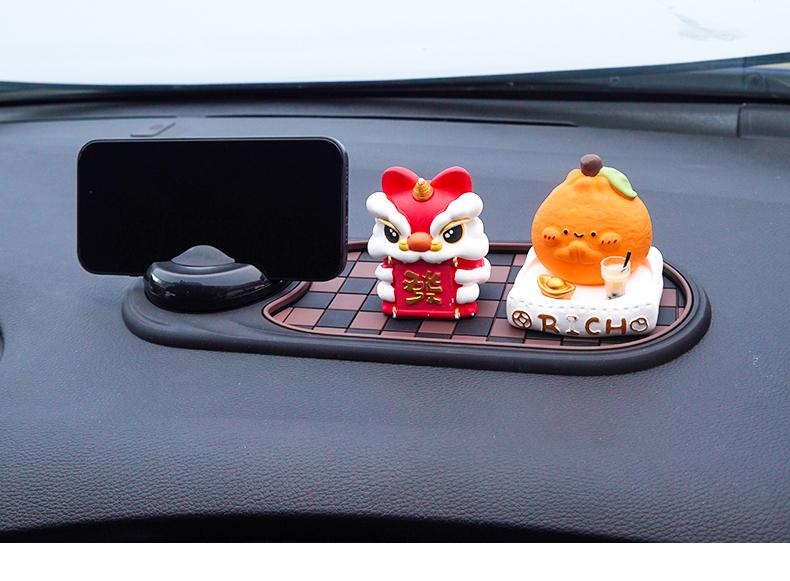 Unlock New Experience During Driving-Car Phone Holder with Anti-slip Pad Makes You Enjoy your Each Driving Travel-1